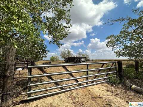 3040 Fm 1683, Ganado, TX 77962