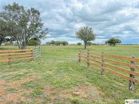 12211 Fm 531, Hallettsville, TX 77964