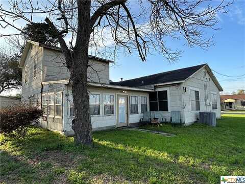 1205 E Trinity Street, Victoria, TX 77901