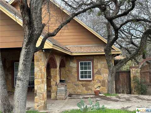 109 S Levita Road, Gatesville, TX 76528