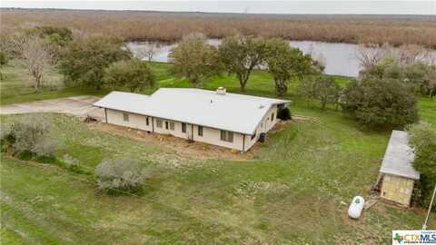 337 Lakeside Road, Victoria, TX 77905