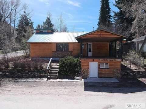 113 W Booth, LAVA HOT SPRINGS, ID 83246