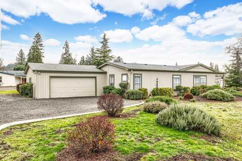 300 Whitetail Lane, Shady Cove, OR 97539
