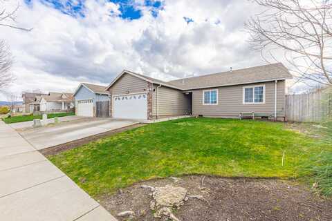 1049 Worchester Drive, Medford, OR 97501