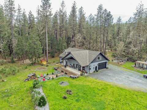 807 Riessen Road, Grants Pass, OR 97526