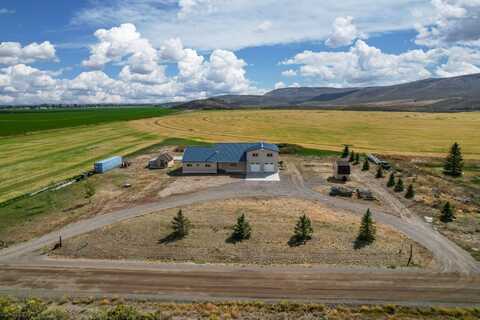 179 Foothill Rd, Carey, ID 83320