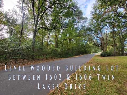 1604 Twin Lakes Drive, Bainbridge, GA 39819