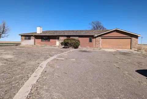 110 Pinehurst Street, Plains, KS 67869