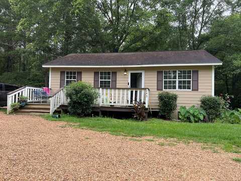 245 Progress Rd, Prentiss, MS 39474