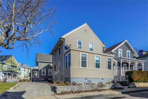 21 Bay View Avenue, Newport, RI 02840