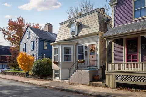 50 Third Street, Newport, RI 02840