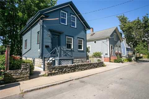 5 Cherry Street, Newport, RI 02840