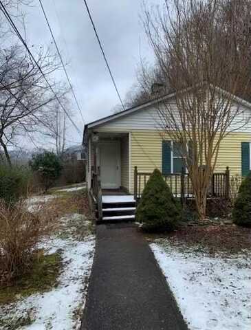 1625 New House Branch Road, Grundy, VA 24614