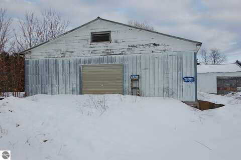 8361 N 1 Road, Copemish, MI 49625