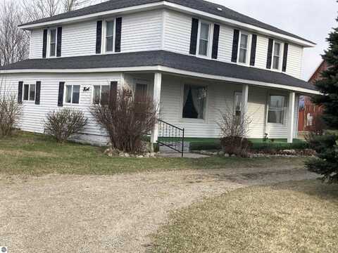 10842 S Forward, Marion, MI 49665