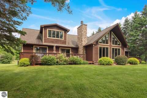 7802 Maguire Lane, Alden, MI 49612