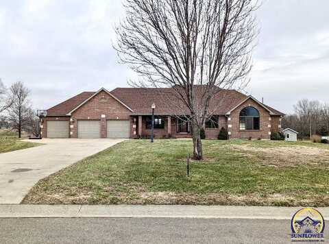 4710 NW Levering DR, Topeka, KS 66618