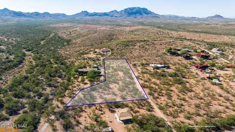 2354 W Frontage Rd, Tubac, AZ 85646