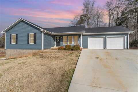 3289 tobaccoville Road, Tobaccoville, NC 27050