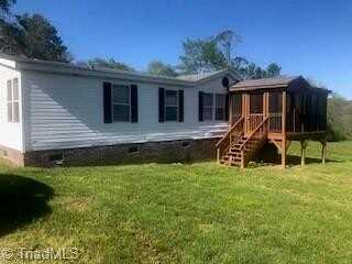 188 E Meadows Drive, Boomer, NC 28606