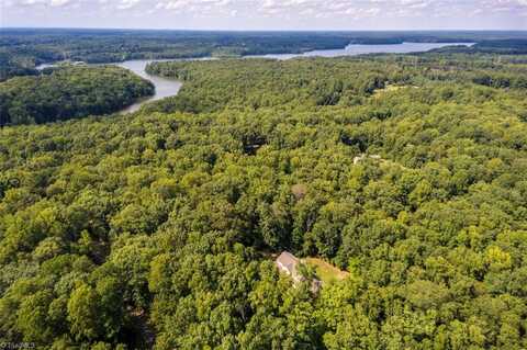 1214 Enchanted Forest Road, Browns Summit, NC 27214