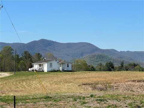 1294 Bryant Road, Mount Airy, NC 27030