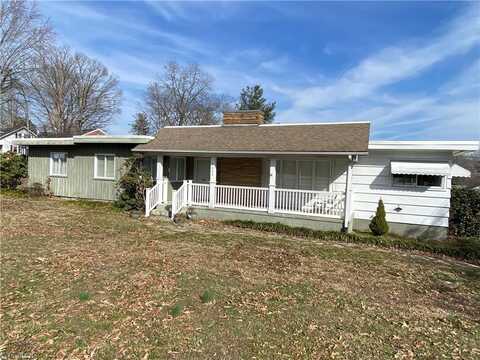 1632 N Main Street, Mount Airy, NC 27030