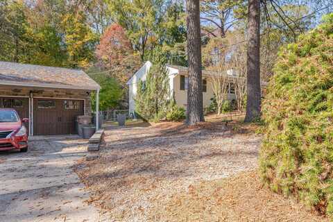 824 Warren Avenue, Cary, NC 27511