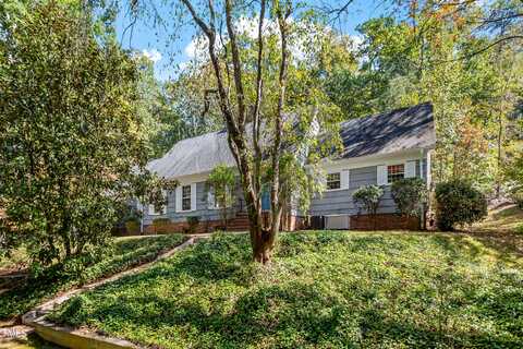 629 Sugarberry Road, Chapel Hill, NC 27514