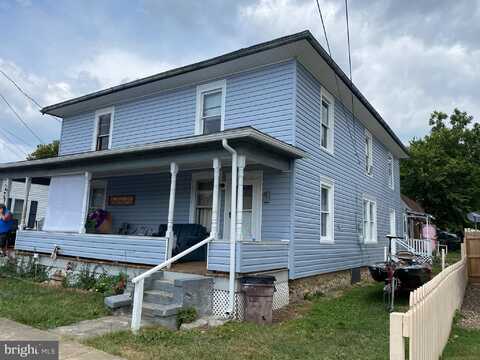 9 and 11 CENTRAL AVENUE, PETERSBURG, WV 26847