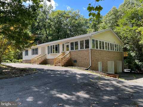 131 UPPER CLUBHOUSE DRIVE, HARPERS FERRY, WV 25425