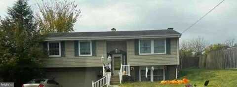 102 NARRAGANSETT DRIVE, MCKEESPORT, PA 15135