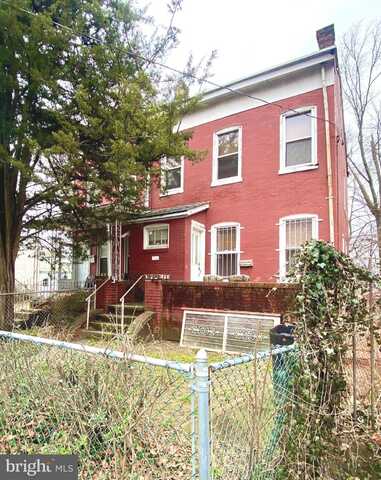 820 MARTIN LUTHER KING JR BLD, TRENTON, NJ 08638