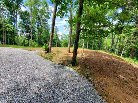 98 Sheep Hollow Lane, Newland, NC 28657