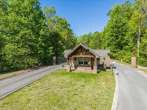 1120 OLD RIDGE RD, MONTEREY, TN 38574