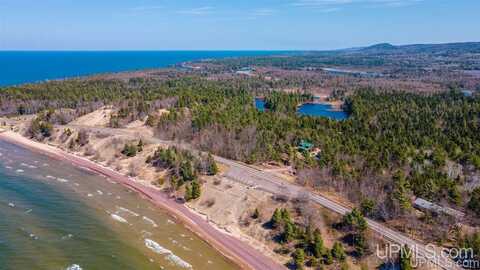 6996 M26, Eagle Harbor, MI 49950