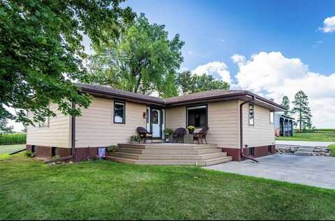 17431 300th, Aplington, IA 50604