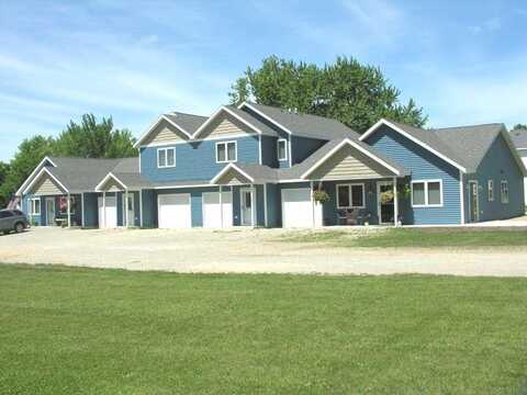 207 S 1st, Osage, IA 50461