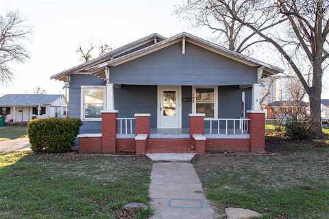 123 N AVENUE C, Burkburnett, TX 76354