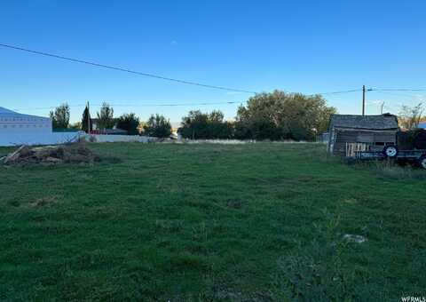 2462 S 900, Perry, UT 84302