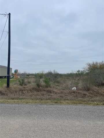 112 W Sagebrush Dr, Rockport, TX 78382