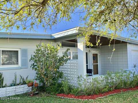 16 N Venetian Way, Port Orange, FL 32127