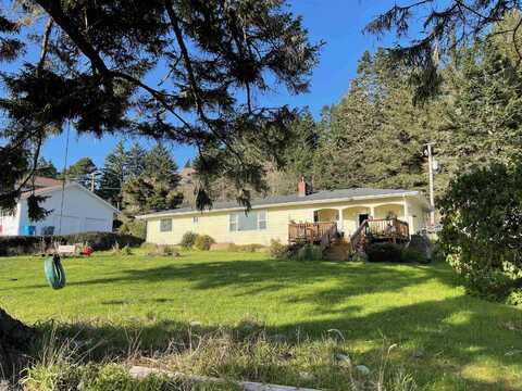 12422 Ocean View, Smith River, CA 95531