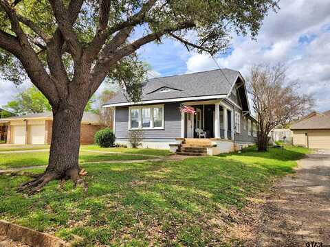 417 E Neches St., Palestine, TX 75801