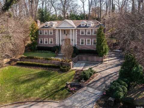 9 Walter Lane, Manhasset, NY 11030