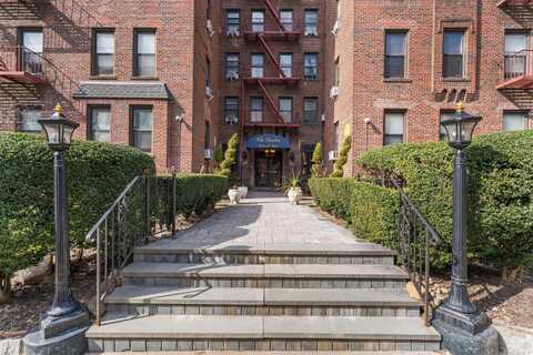 83-84 116 Th Street, Kew Gardens, NY 11415