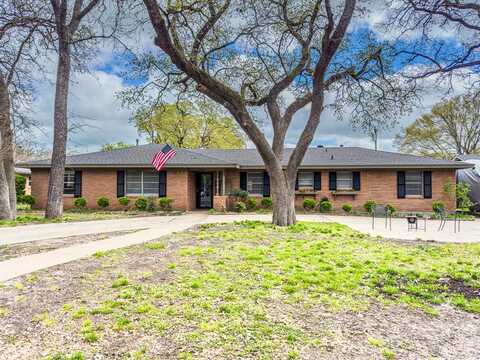 2209 Dartmouth Lane, Corsicana, TX 75110