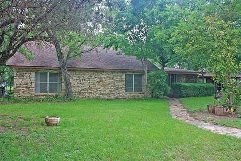 305 Bryan Street, Glen Rose, TX 76043