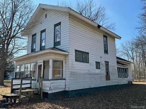 713 N CLINTON Street, Albion, MI 49224