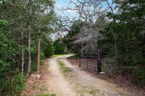 5100 Wood Duck Drive, Waelder, TX 78959